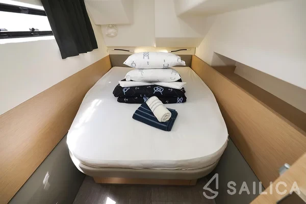 MY 37 - Yacht Charter Sailica