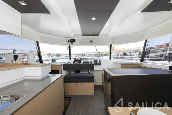 MY 37 - Yacht Charter Sailica
