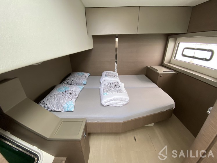 Bali 4.8  - Yacht Charter Sailica