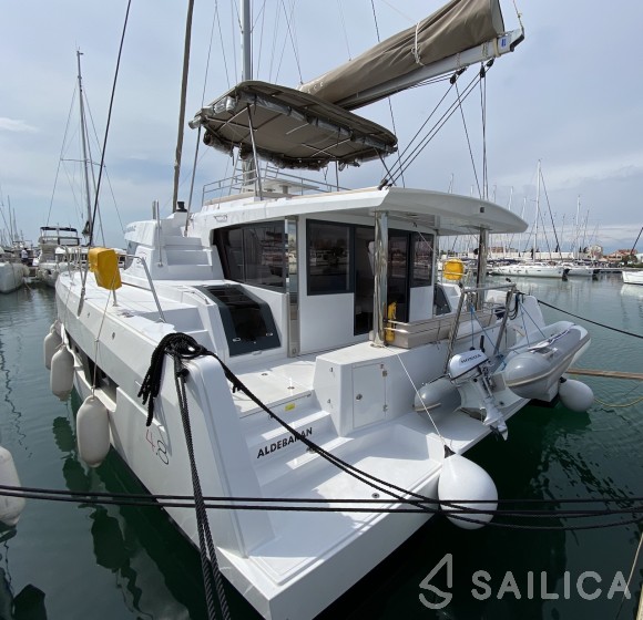 Bali 4.8  - Yacht Charter Sailica