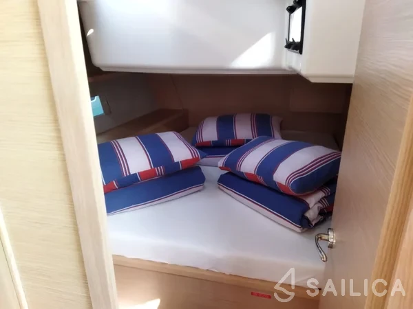 Dufour 470 - Photo #94 Dufour 470 - Yacht Charter Sailica