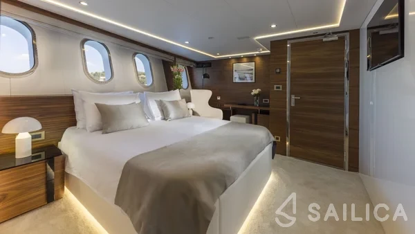 Custom Built - Yacht Charter Sailica