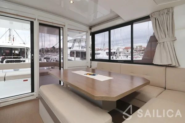 Bali 4.4 - Yacht Charter Sailica