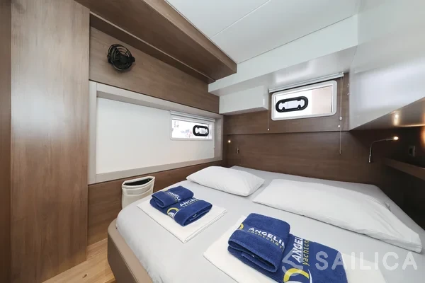 Bali 4.4 - Yacht Charter Sailica