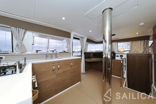 Bali 4.4 - Yacht Charter Sailica