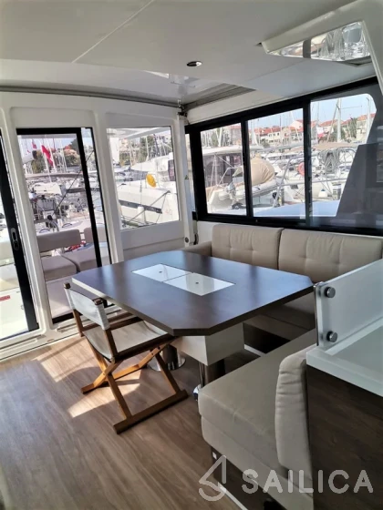Bali 4.4 - Yacht Charter Sailica