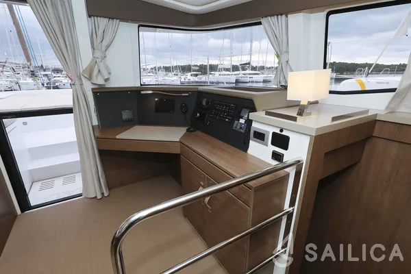 Bali 4.4 - Yacht Charter Sailica