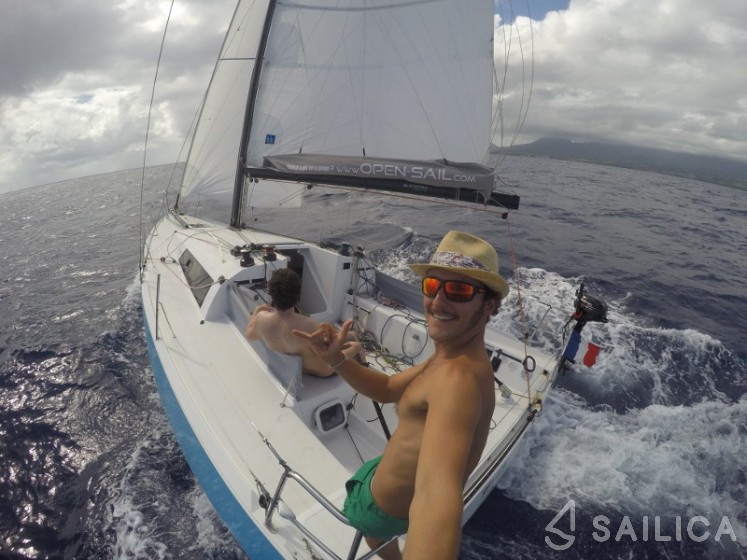 Pogo 30 - Yacht Charter Sailica