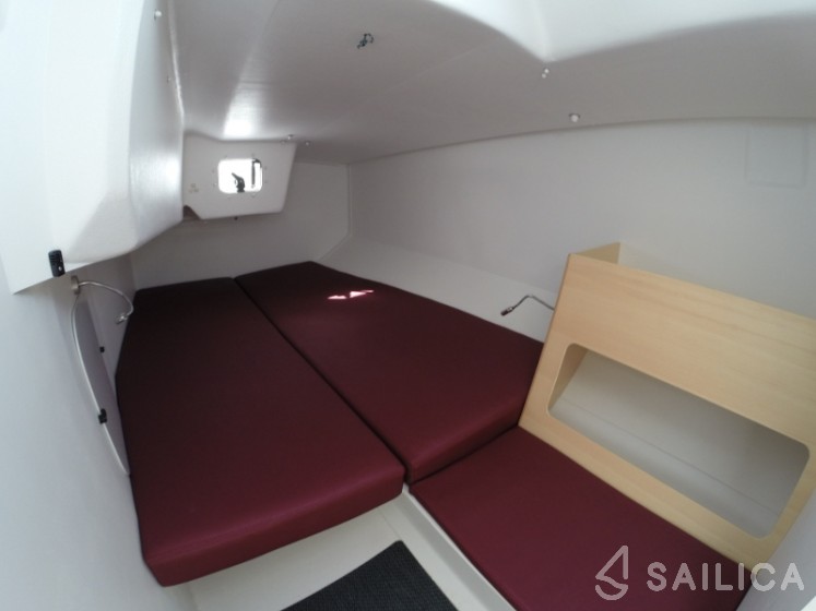 Pogo 30 - Yacht Charter Sailica