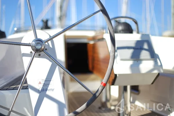 Bavaria 41 Cruiser - Yacht Charter Sailica