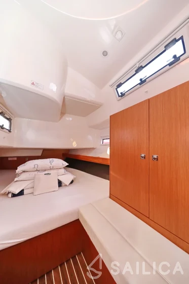 Bavaria 41 Cruiser - Yacht Charter Sailica