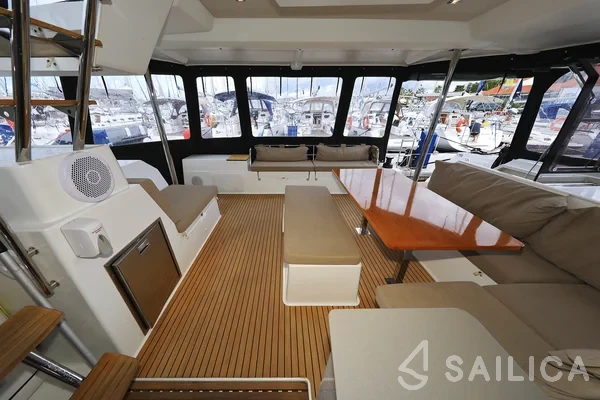 Saona 47 - Photo #82 Saona 47 - Yacht Charter Sailica