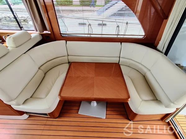 Antares 13.80 - Yacht Charter Sailica