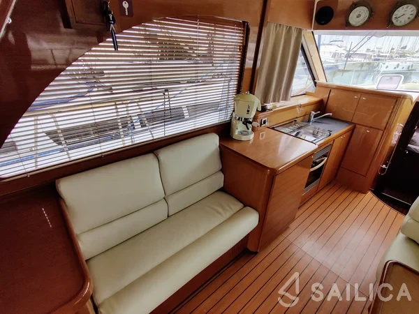 Antares 13.80 - Yacht Charter Sailica