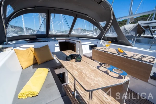 Bavaria C45 Style - Yacht Charter Sailica