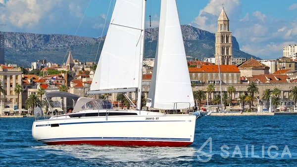 Bavaria 34 Cruiser - Yacht Charter Sailica