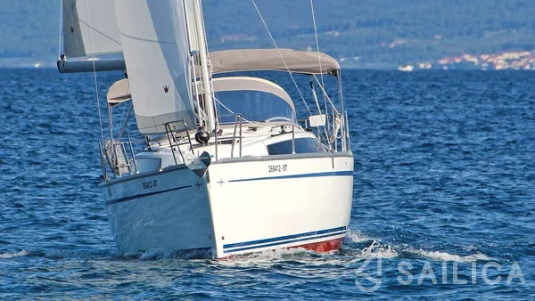 Bavaria 34 Cruiser - Yacht Charter Sailica