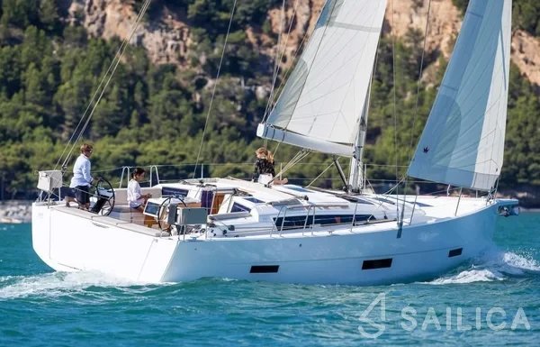Dufour 430 Grand Large - Yacht Charter Sailica