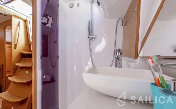 Dufour 43 C - Yacht Charter Sailica