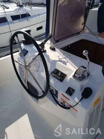 Sun Loft 47 - Yacht Charter Sailica