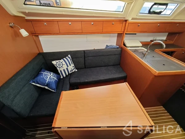 Bavaria 37 Cruiser - Yacht Charter Sailica