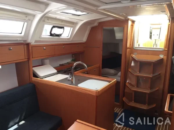 Bavaria 37 Cruiser - Yacht Charter Sailica