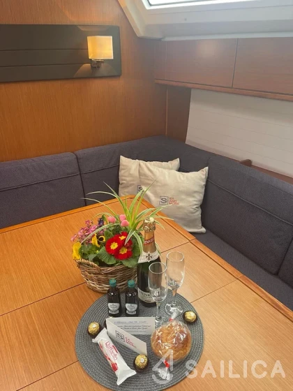 Bavaria 46 Cruiser - Yacht Charter Sailica