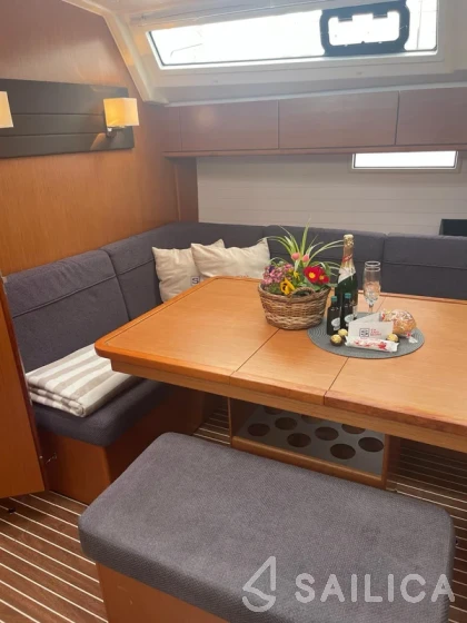 Bavaria 46 Cruiser - Yacht Charter Sailica