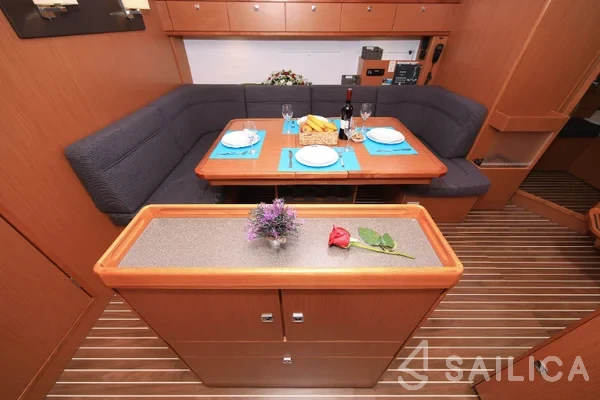 Bavaria 46 Cruiser - Yacht Charter Sailica