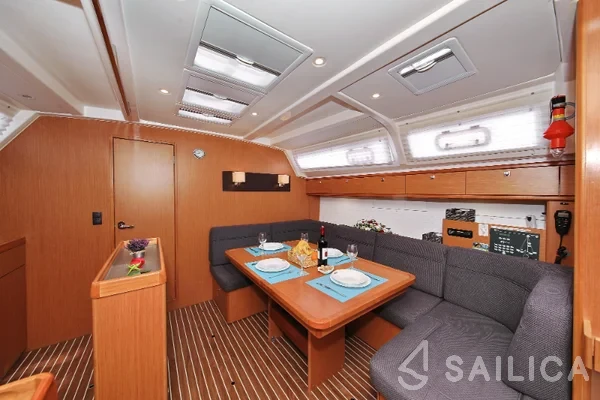 Bavaria 46 Cruiser - Yacht Charter Sailica
