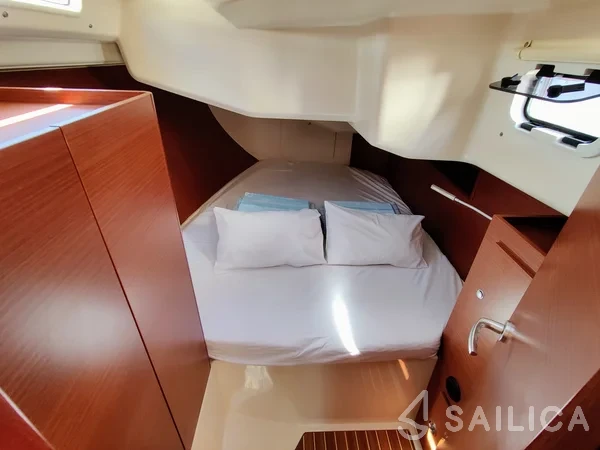 Hanse 458 - Yacht Charter Sailica