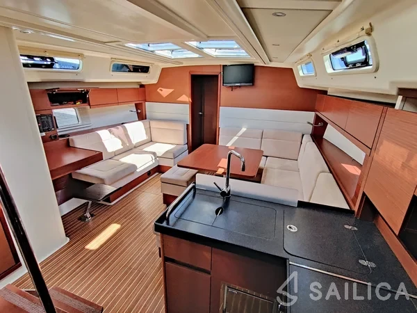 Hanse 458 - Yacht Charter Sailica