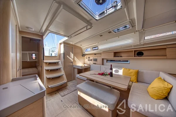 Oceanis 40.1 - Yacht Charter Sailica