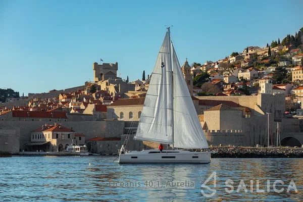 Oceanis 40.1 - Yacht Charter Sailica