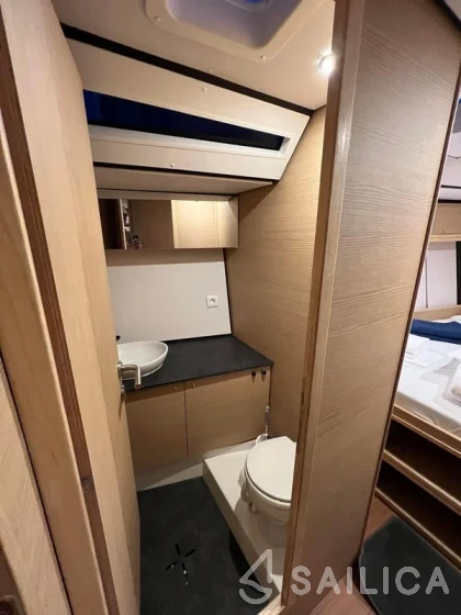 D&D Kufner 54 - Yacht Charter Sailica