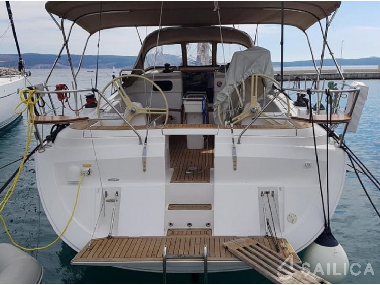Elan 444 Impression - Yacht Charter Sailica