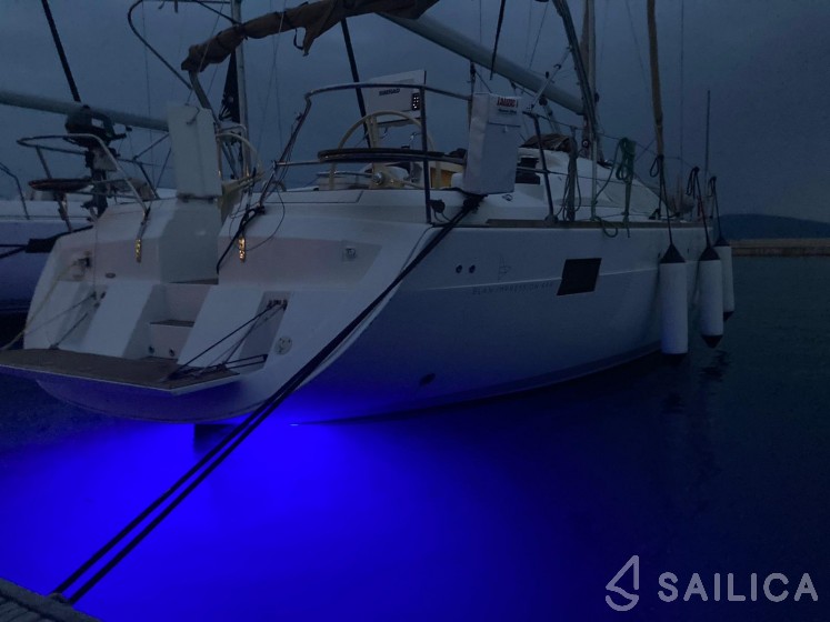 Elan 444 Impression - Yacht Charter Sailica