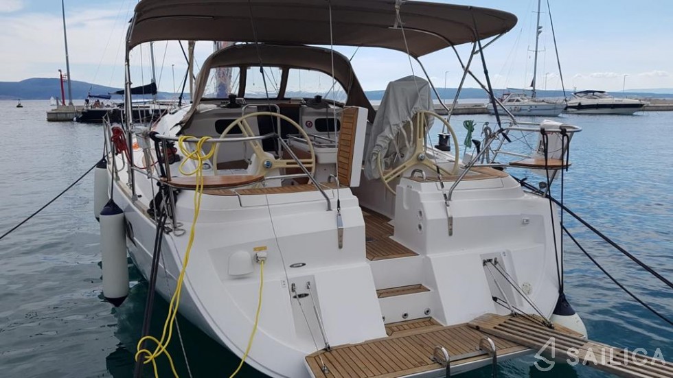 Elan 444 Impression - Yacht Charter Sailica