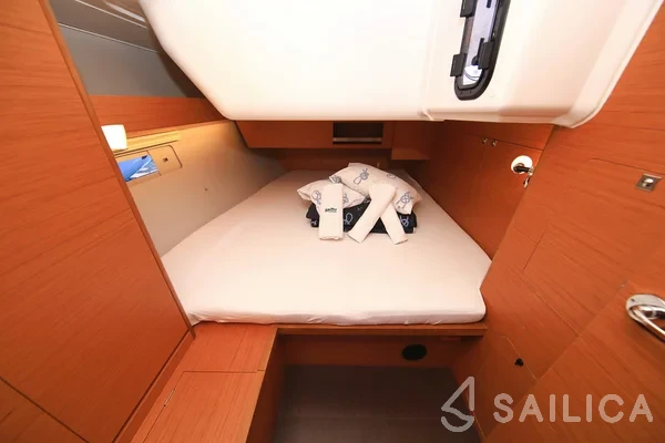 Dufour 430 - Yacht Charter Sailica