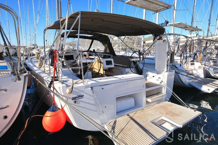 Dufour 430 - Yacht Charter Sailica