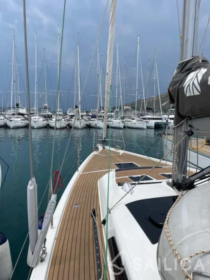 Dufour 430 - Yacht Charter Sailica