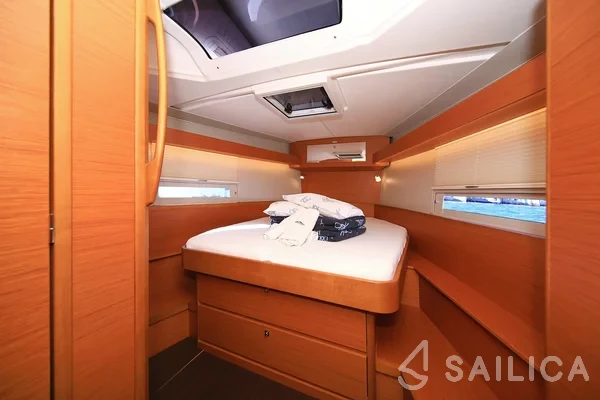 Dufour 430 - Yacht Charter Sailica