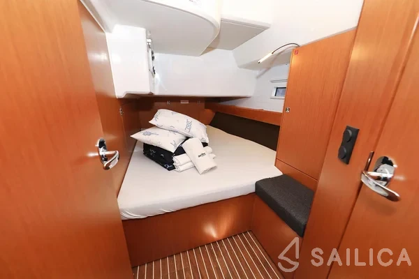 Bavaria 46 Cruiser - Yacht Charter Sailica