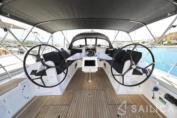 Bavaria 46 Cruiser - Yacht Charter Sailica