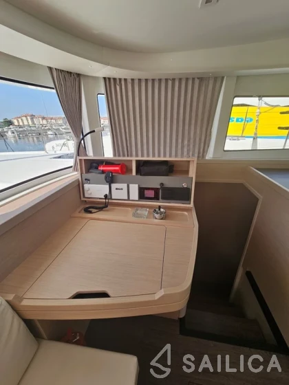 Lagoon 42 - Yacht Charter Sailica