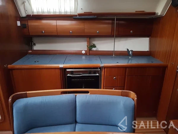 Bavaria 41 Cruiser - Yacht Charter Sailica