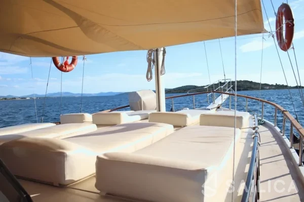 Gulet - Yacht Charter Sailica