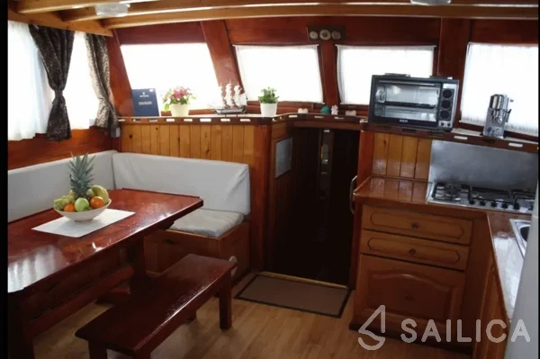 Gulet - Yacht Charter Sailica