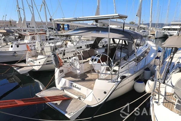 Bavaria 37 Cruiser - Yacht Charter Sailica