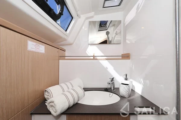 Bavaria 37 Cruiser - Yacht Charter Sailica